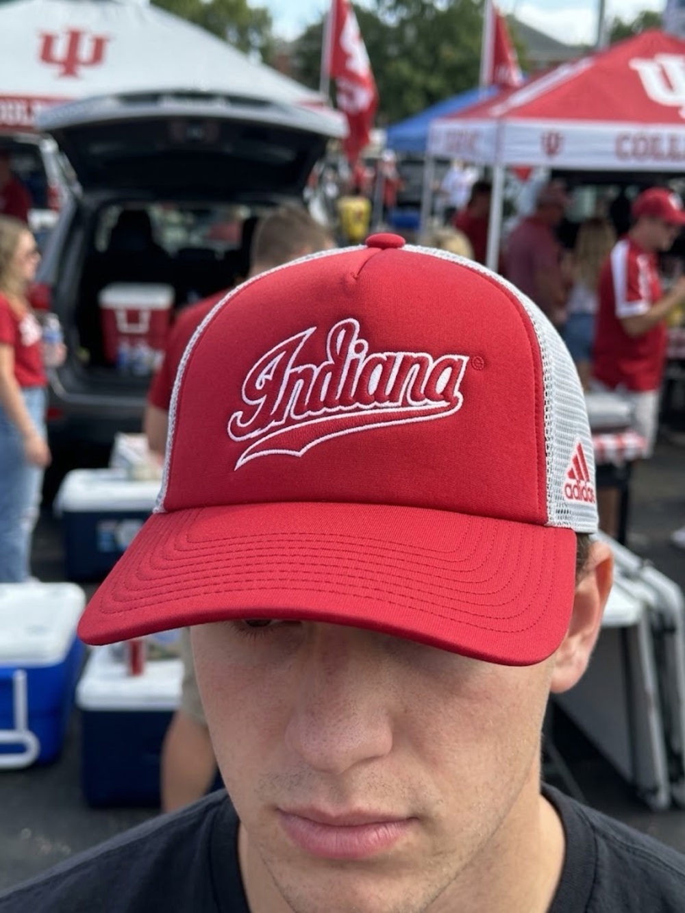 adidas - Indiana Trucker Cap in Red and White